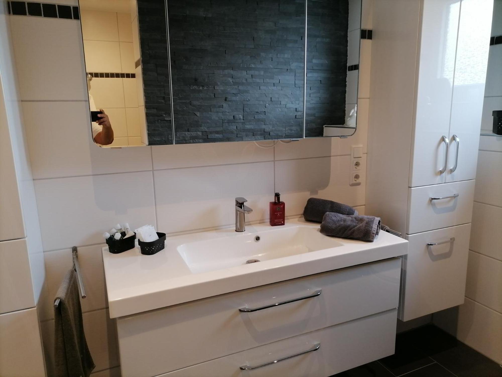 Premium Ferienwohnung "Christine ", Zentrale Ruhige Stadtlage 100 Qm Ebenerdige Dusche Terasse Kaminofen تْسفايبرُكن المظهر الخارجي الصورة